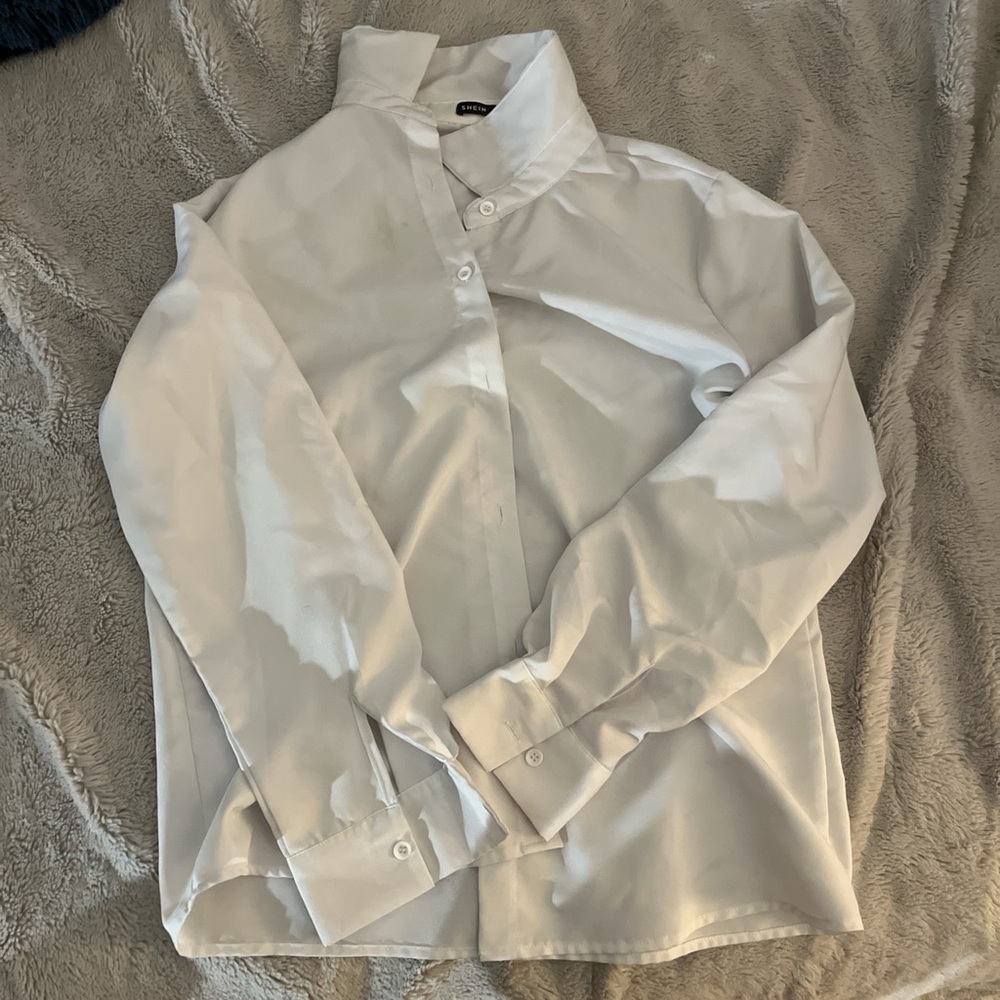 Women’s white button down